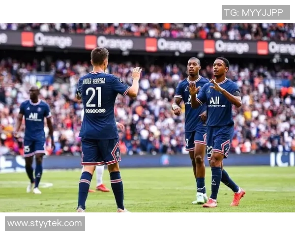 克莱蒙与图卢兹的激烈对决揭示法甲新赛季的竞争格局与球队实力分析 克莱蒙与图卢兹的激烈对决揭示法甲新赛季的竞争格局与球队实力分析