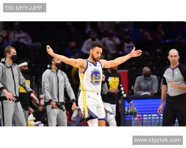 克林特卡佩拉：从NBA新星到篮板王的成长之路与未来展望