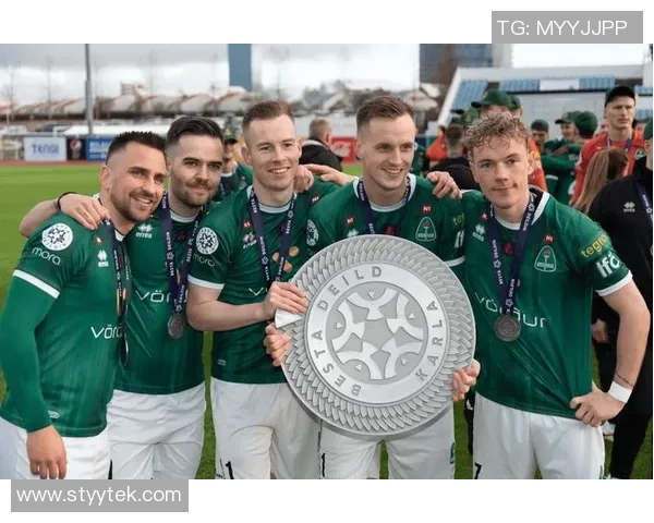 冰岛与瑞士足球比赛比分揭晓精彩瞬间回顾与分析 冰岛与瑞士足球比赛比分揭晓精彩瞬间回顾与分析