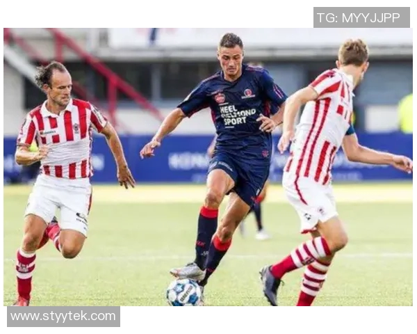 前进之鹰与海尔蒙的激烈对决展现足球魅力与团队精神的巅峰之战 前进之鹰与海尔蒙的激烈对决展现足球魅力与团队精神的巅峰之战