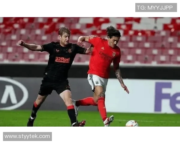 多特蒙德与本菲卡激情对决现场直播全程回顾与精彩瞬间分析