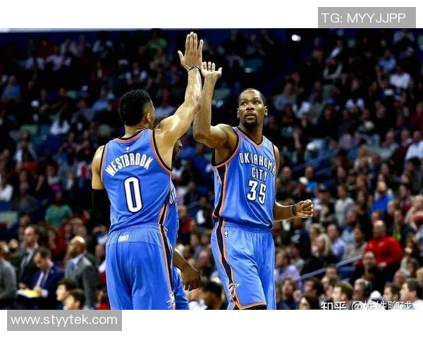 威少与杜兰特对决回顾解析两位巨星的巅峰时刻与篮球传奇之路