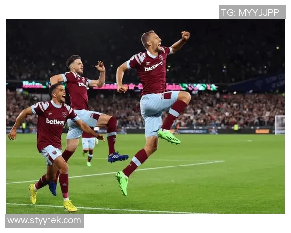 桑德兰主场迎战西汉姆联期待精彩对决双方争夺英超宝贵积分 桑德兰主场迎战西汉姆联期待精彩对决双方争夺英超宝贵积分