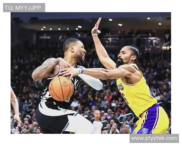 湖人对决雄鹿2021赛季精彩回顾与精彩瞬间分析