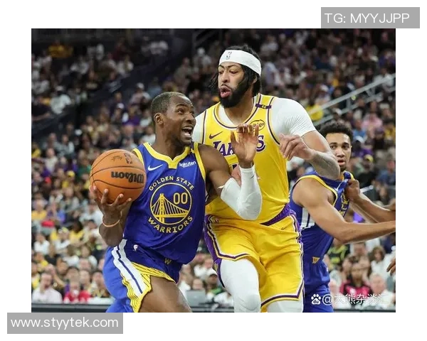 湖人勇士激战首场较量精彩回顾与赛后分析