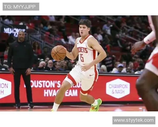 火箭队与奇才队精彩对决直播分析全方位解读赛事亮点与球员表现 火箭队与奇才队精彩对决直播分析全方位解读赛事亮点与球员表现