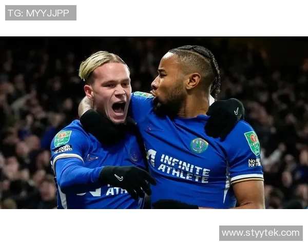 切尔西与伯狼队激战正酣精彩直播尽在眼前不容错过